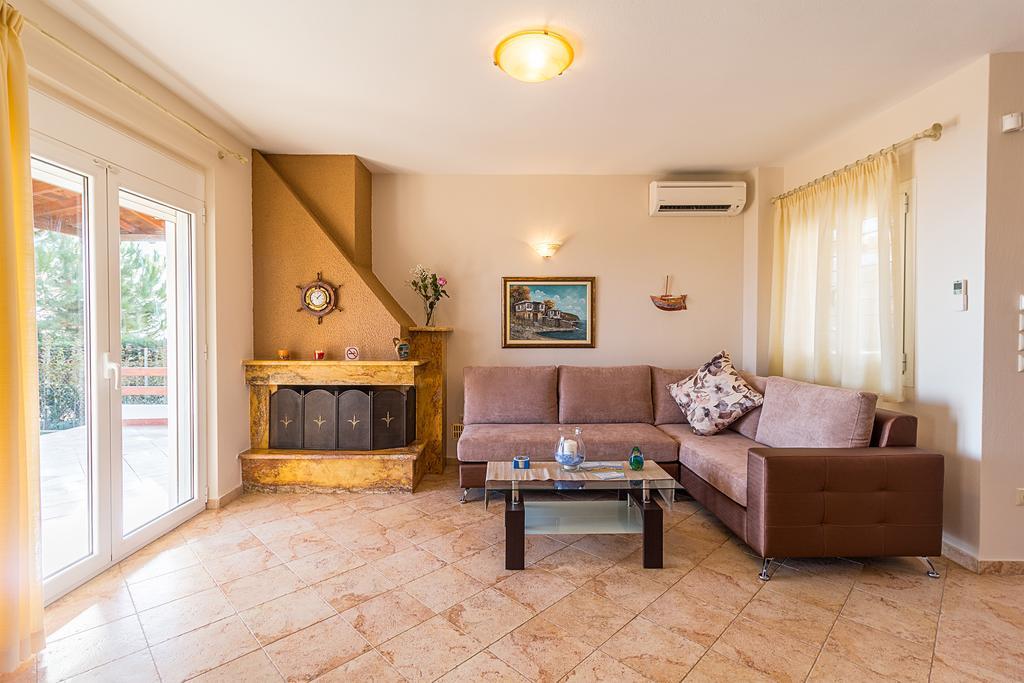 Villa Nefeli Akti Salonikiou B Áyios Nikólaos Luaran gambar